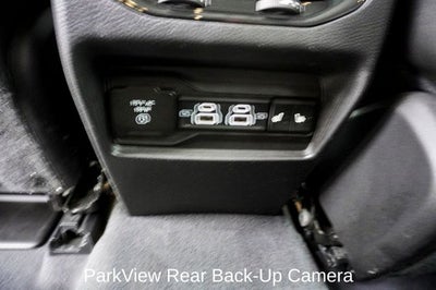 2023 Jeep Grand Cherokee Limited Blackout Package with Navigation