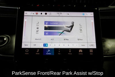 2023 Jeep Grand Cherokee Limited Blackout Package with Navigation