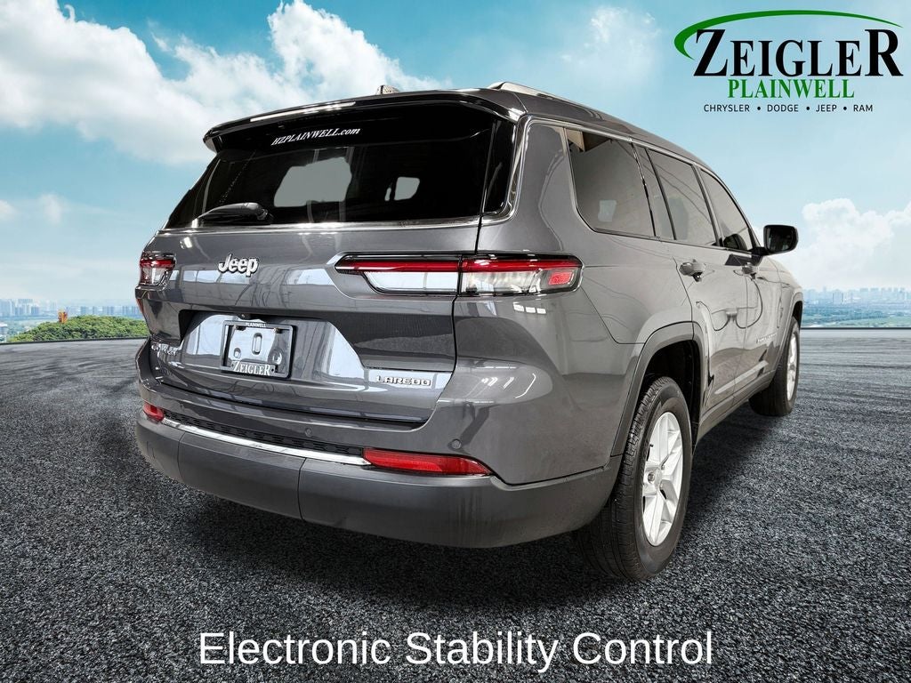 2023 Jeep Grand Cherokee L Laredo Radio: Uconnect 5 w/8.4" Display