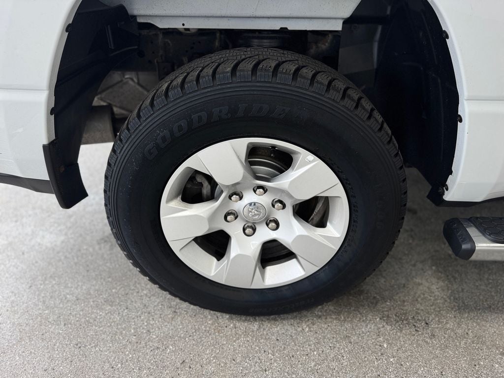 2023 RAM 1500 Big Horn/Lone Star Alloy wheels