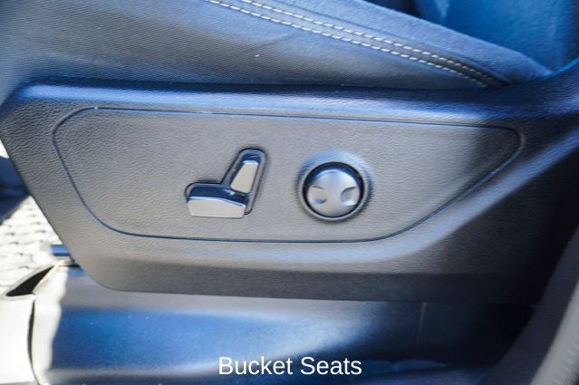 2022 RAM 1500 Big Horn/Lone Star Night Edition with Navigation System