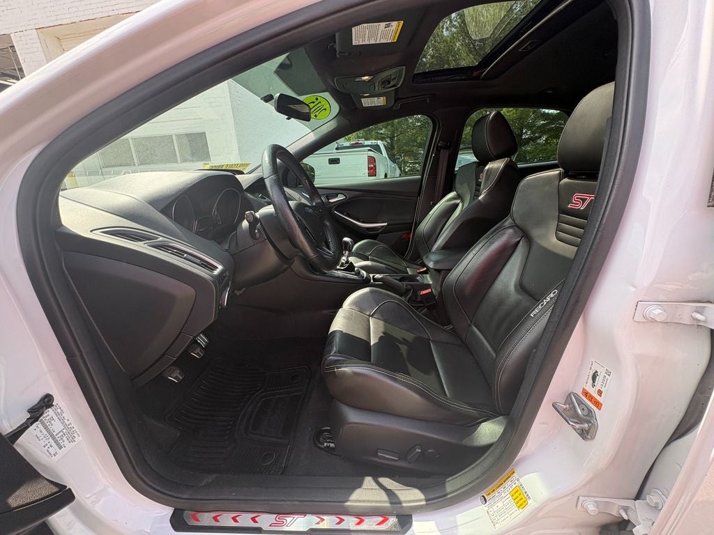 2015 Ford Focus ST Voice-Activated Navigation