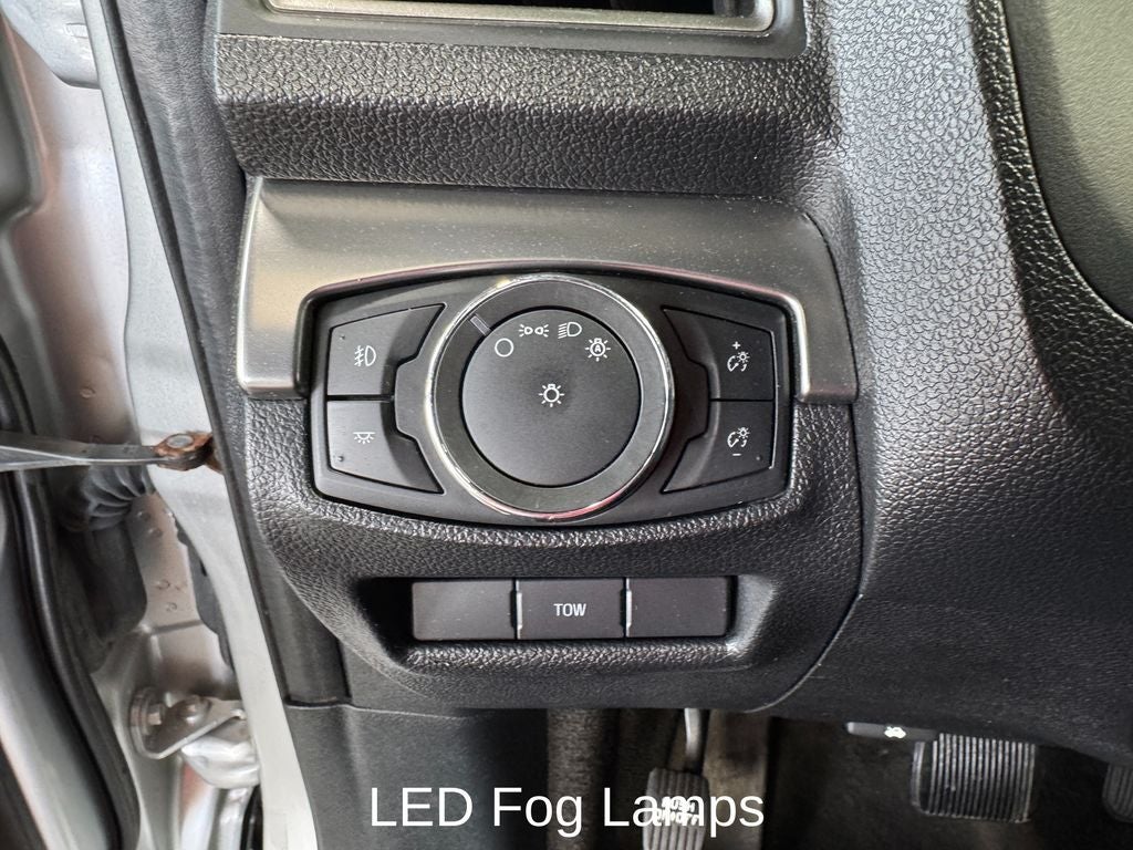 2018 Ford Explorer XLT Technology Feature Bundle