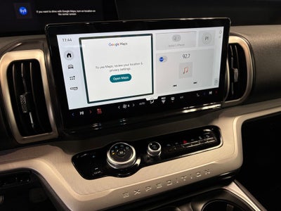 2025 Ford Expedition Active Navigation System