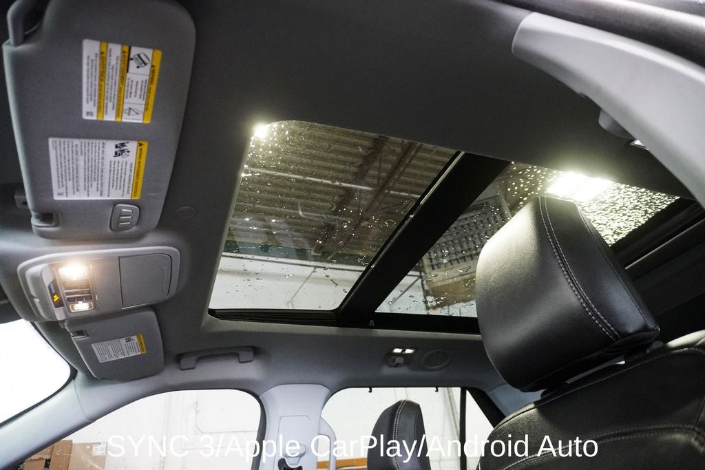 2022 Ford Explorer Limited Twin Panel Moonroof & Navigation System