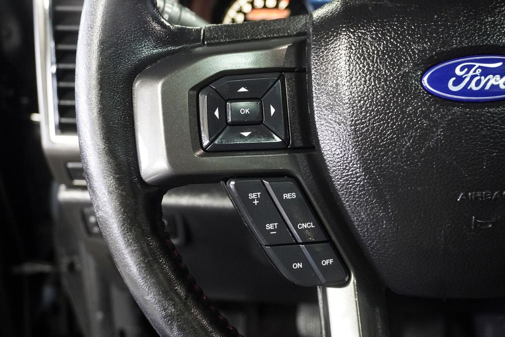 2017 Ford F-150 Lariat Twin Panel Moonroof & Navigation System