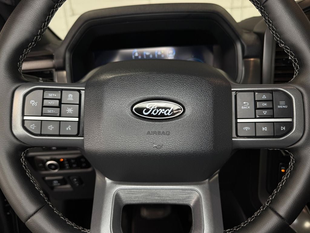 2025 Ford F-150 Lariat Navigation system