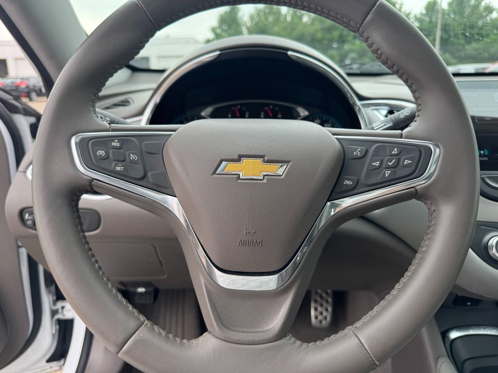 2017 Chevrolet Malibu LT Power Sunroof