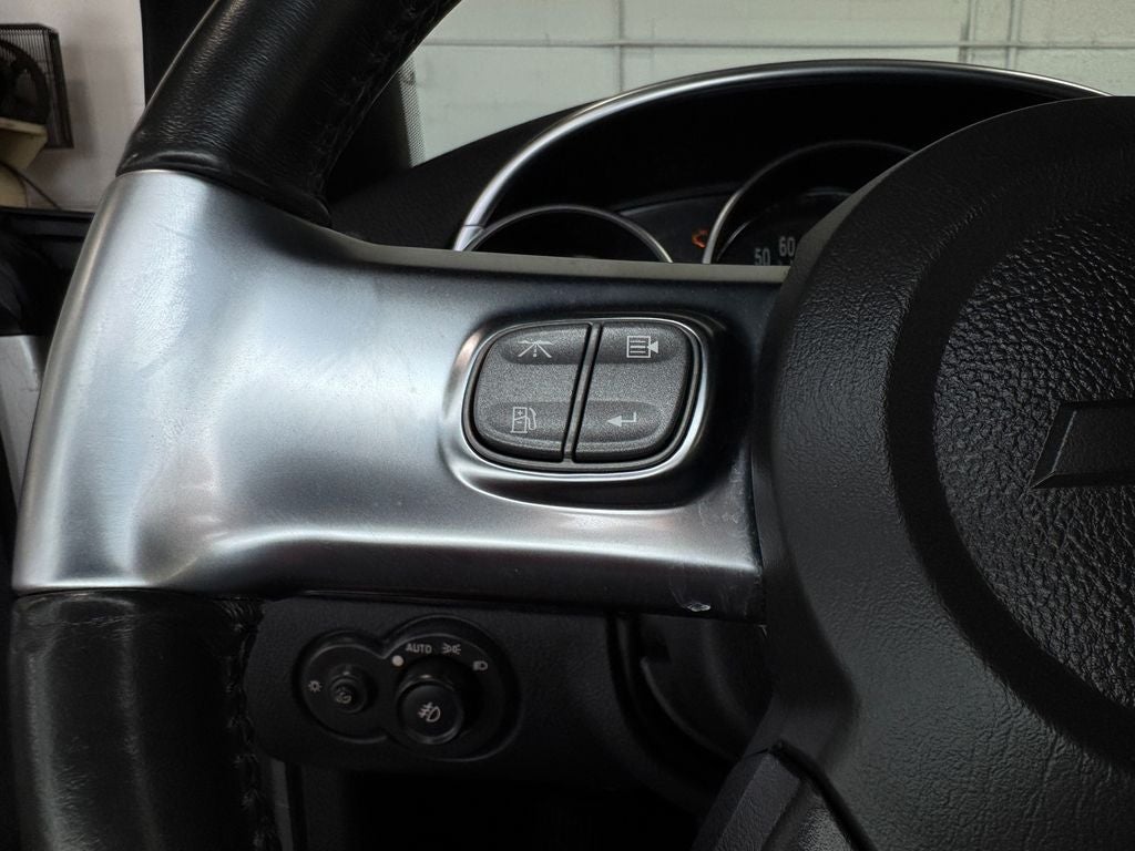 2004 Chevrolet SSR Base