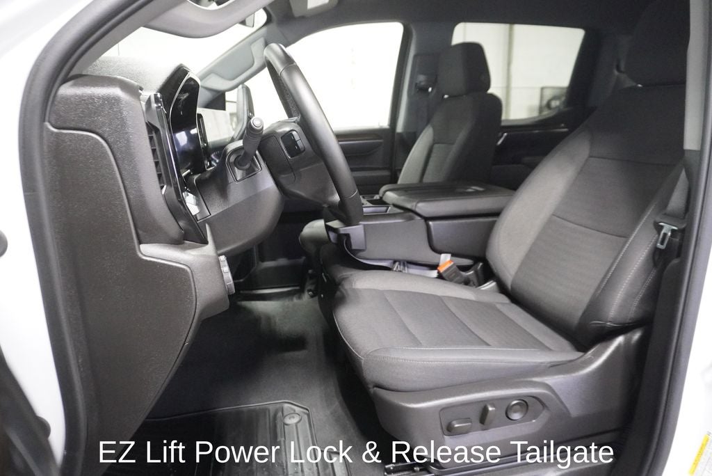 2025 Chevrolet Silverado 1500 LT Navigation System & Apple CarPlay/Android Auto