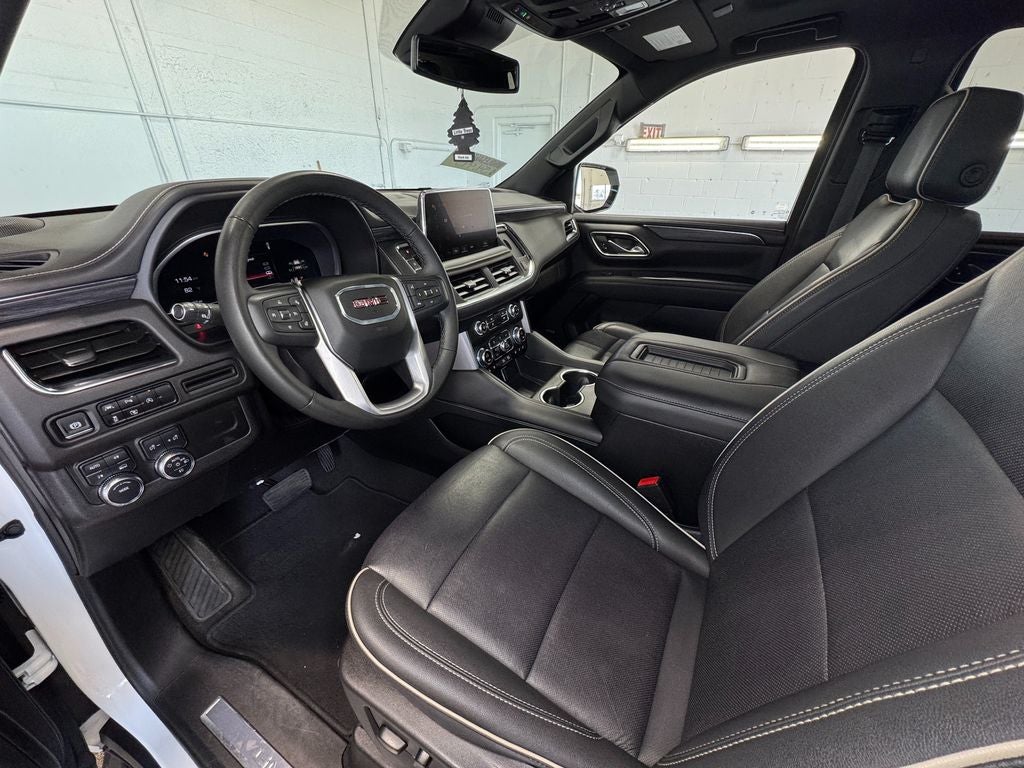 2024 GMC Yukon SLT Navigation System