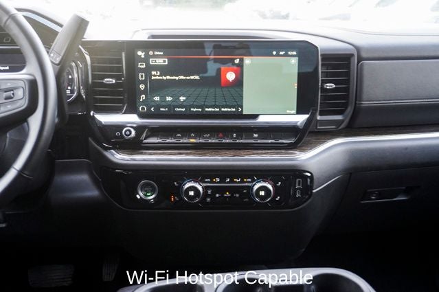 2024 GMC Sierra 1500 SLE Navigation System & Backup Cam