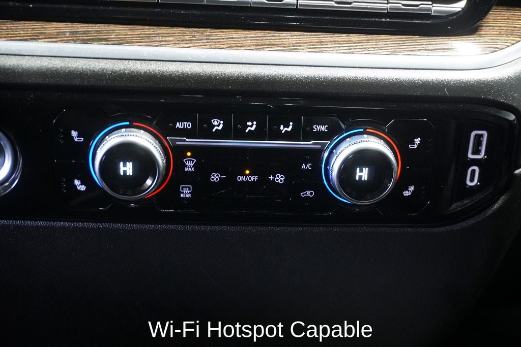 2023 GMC Sierra 1500 SLE Navigation System & Remote Vehicle Starter System