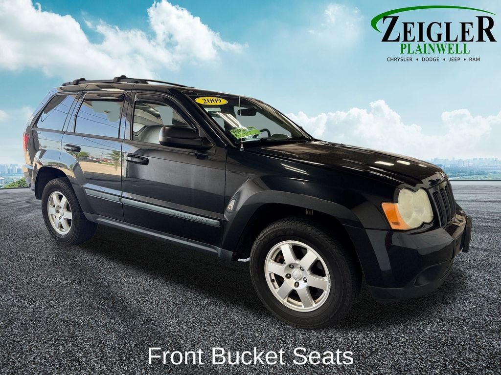 2009 Jeep Grand Cherokee Laredo Alloy wheels