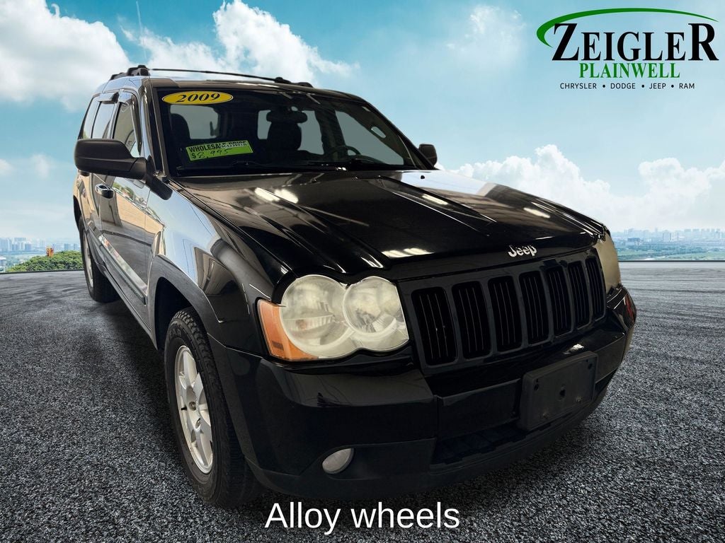 2009 Jeep Grand Cherokee Laredo Alloy wheels