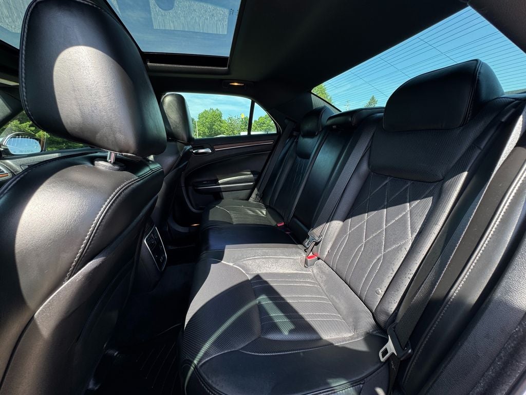 2016 Chrysler 300 C Platinum Power moonroof