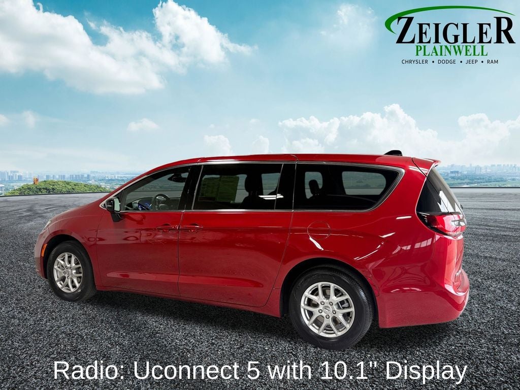 2025 Chrysler Pacifica Select Radio: Uconnect 5 with 10.1" Display