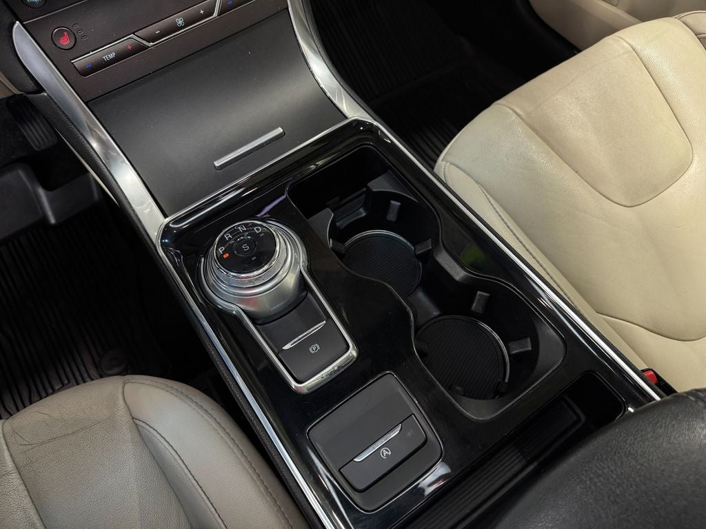 2019 Ford Edge Titanium Panoramic Vista Roof