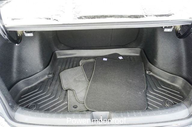 2022 Honda Civic Touring Navigation System & Power moonroof