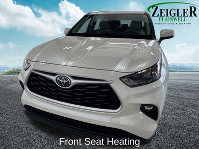 2025 Toyota RAV4 XLE Premium Power moonroof