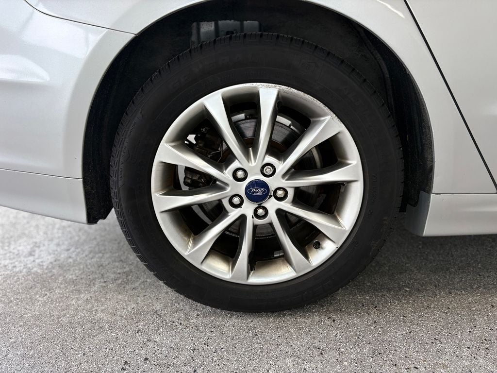2017 Ford Fusion SE SYNC Communications & Entertainment System