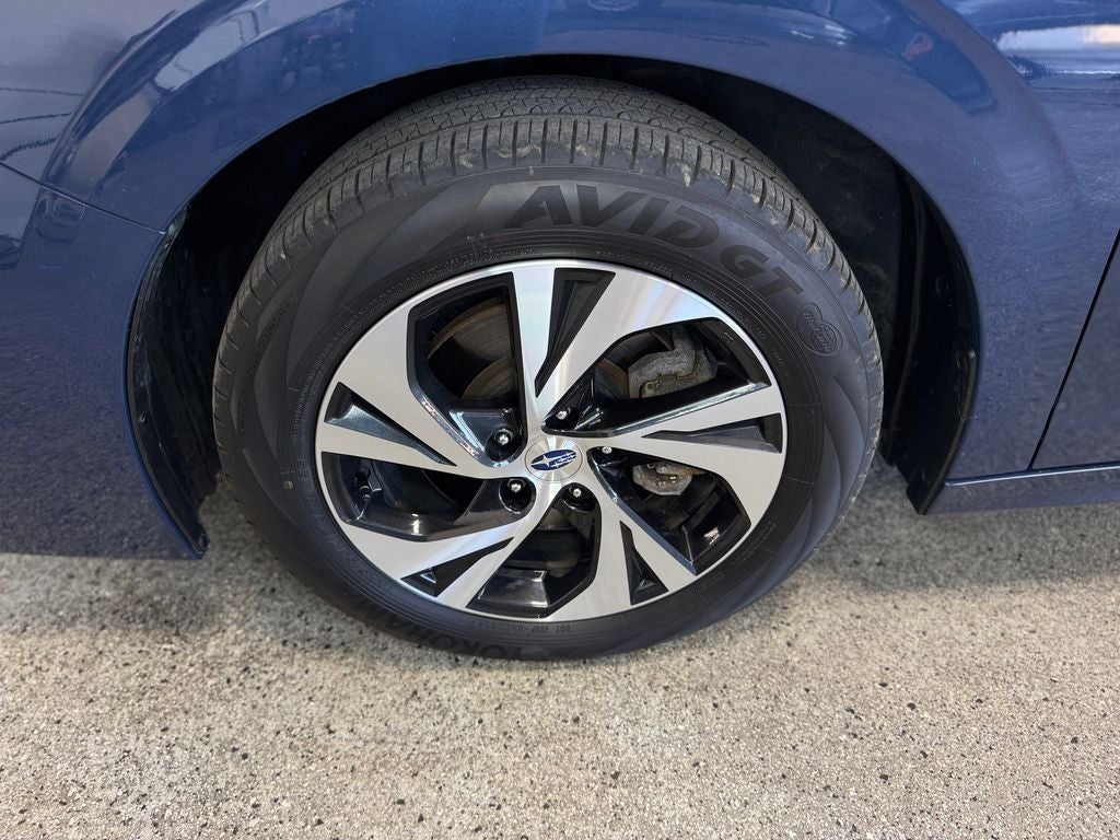 2025 Subaru Legacy Base