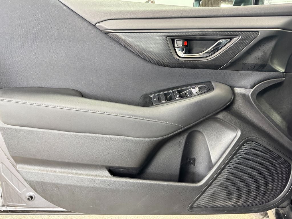 2024 Subaru Outback Premium Alloy wheels
