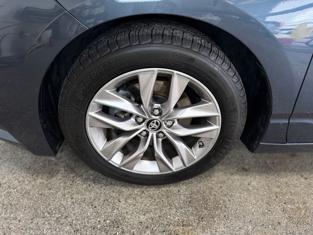 2019 Toyota Avalon XLE Moonroof Package