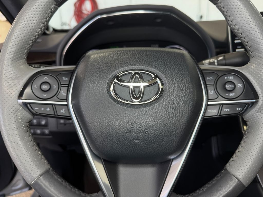 2021 Toyota Avalon Hybrid Limited