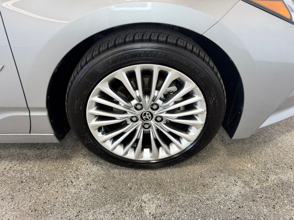 2021 Toyota Avalon Hybrid Limited