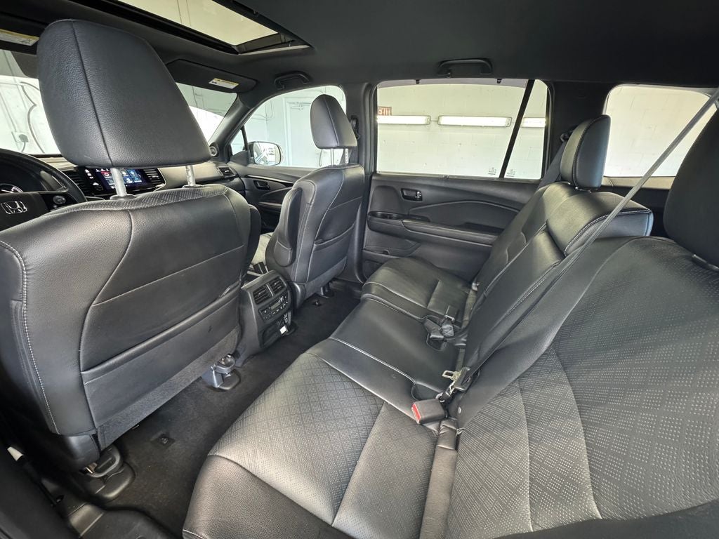2022 Honda Passport Elite Navigation system: Honda Satellite-Linked Navigati