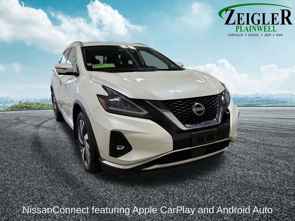 2024 Nissan Murano SL Power moonroof & Navigation System