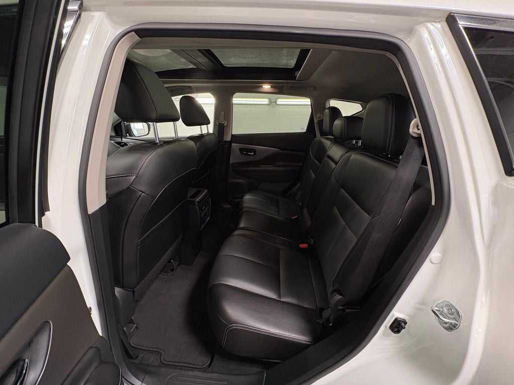 2024 Nissan Murano SL Power moonroof & Navigation System