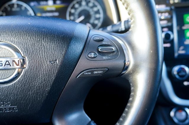 2020 Nissan Murano Platinum Power moonroof & Navigation System