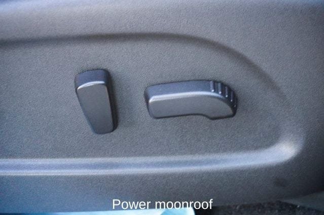 2020 Nissan Murano Platinum Power moonroof & Navigation System
