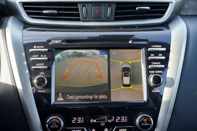 2023 Nissan Murano Platinum Power moonroof & Navigation System