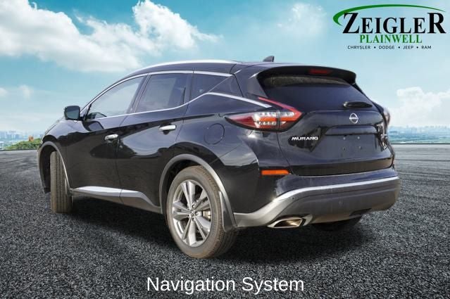 2023 Nissan Murano Platinum Power moonroof & Navigation System