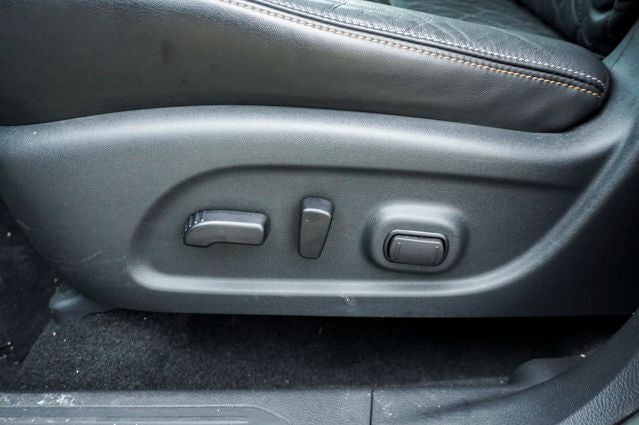 2021 Nissan Murano Platinum Power moonroof & Navigation System