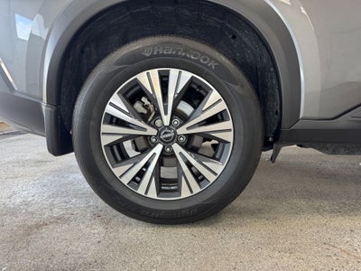 2023 Nissan Rogue SV Panoramic Moonroof