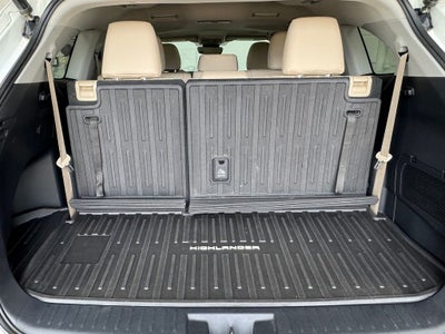 2020 Toyota Highlander XLE Power moonroof