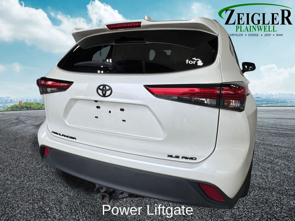 2020 Toyota Highlander XLE Power moonroof