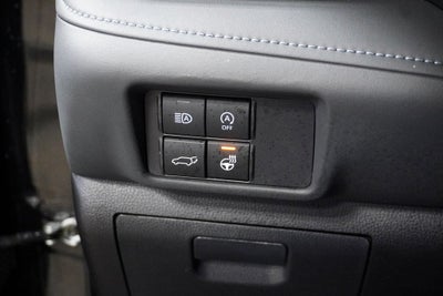 2023 Toyota Highlander XSE Power moonroof & Navigation
