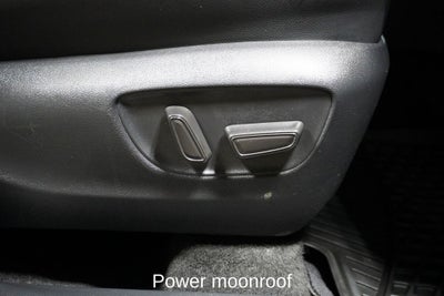 2023 Toyota Highlander XSE Power moonroof & Navigation