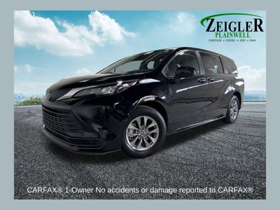 2025 Toyota Sienna LE 8 Passenger