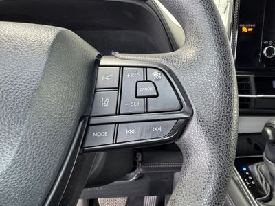 2025 Toyota Sienna LE 8 Passenger