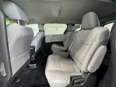2025 Toyota Sienna LE 8 Passenger