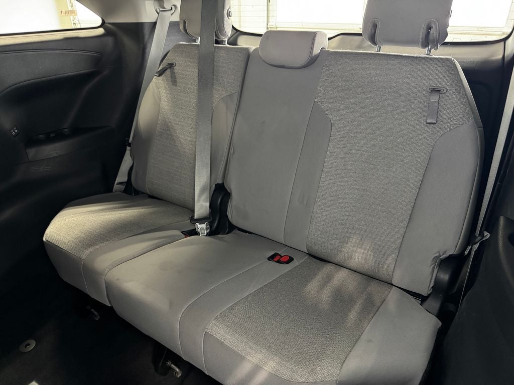 2025 Toyota Sienna LE 8 Passenger