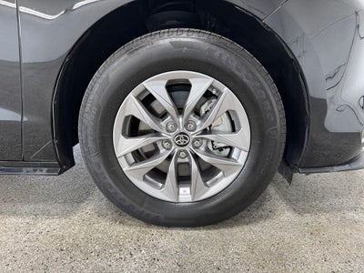 2025 Toyota Sienna LE 8 Passenger