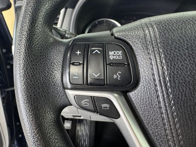 2015 Toyota Highlander LE 3rd row seats