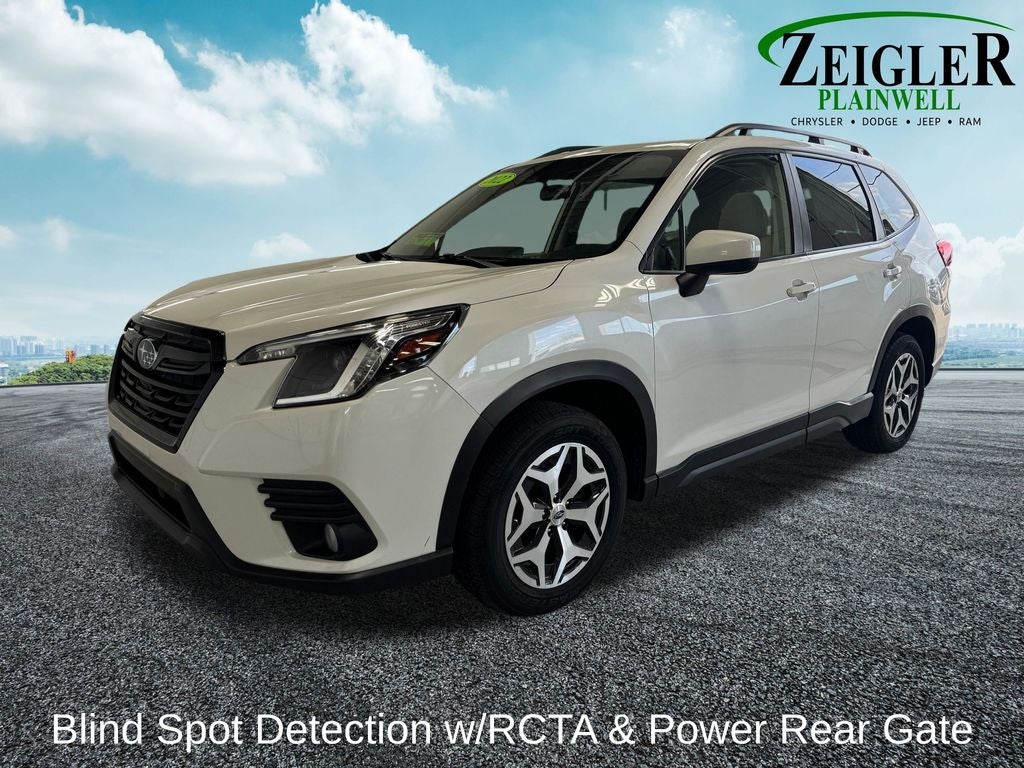 2022 Subaru Forester Premium Blind Spot Detection w/RCTA & Power Rear Gate